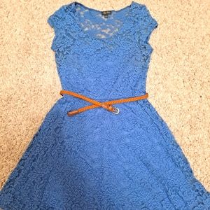 Lily Rose lace dress. Size small